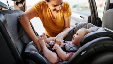 Até quando é obrigatório cadeira para transportar crianças no carro?