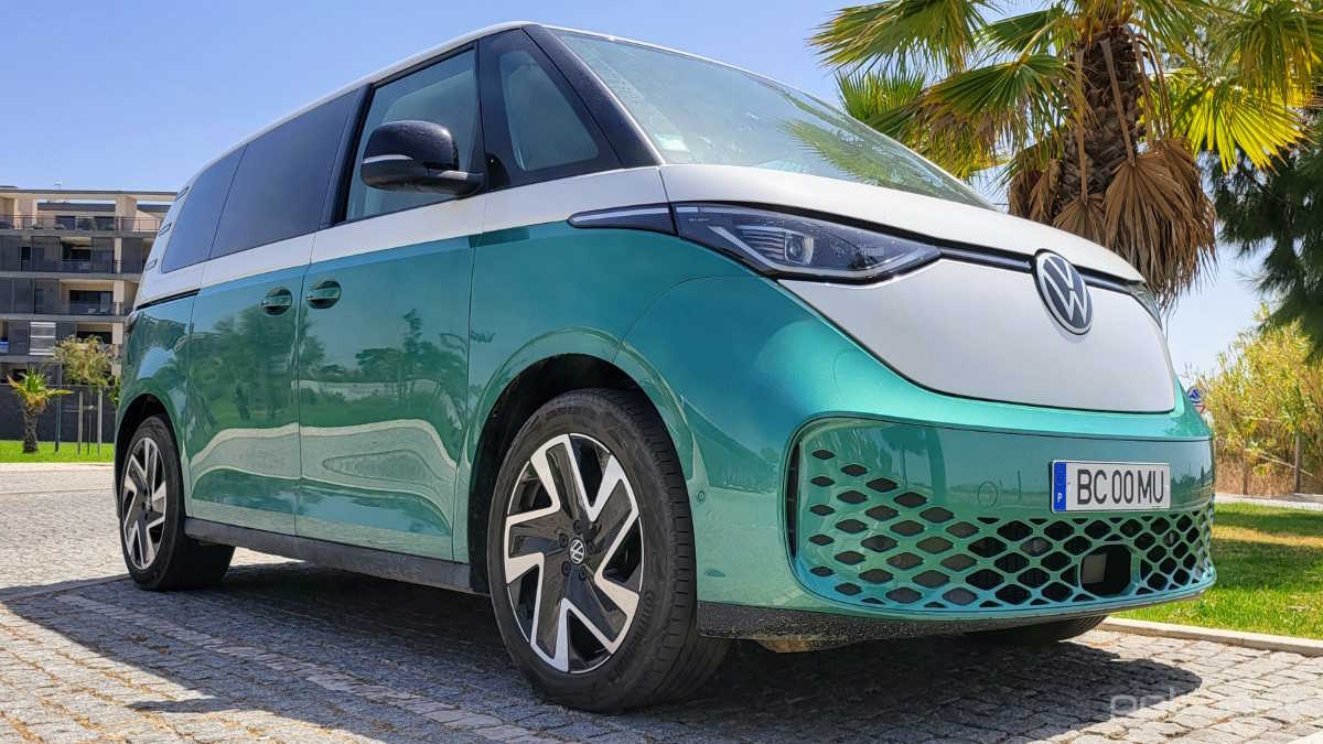 Identifiant Volkswagen.  Buzz : Le van classique qui renaît électrifié et captive tout le monde