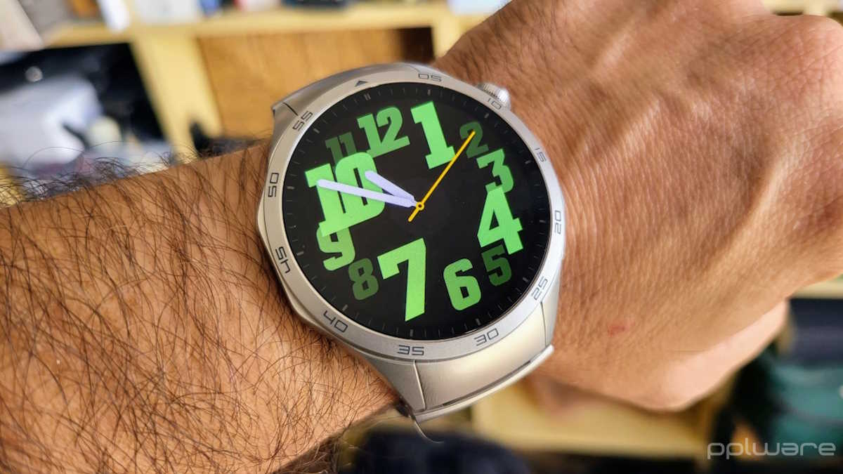 Huawei Watch GT 4 : le pari sur une esthétique classique et pleine de technologie