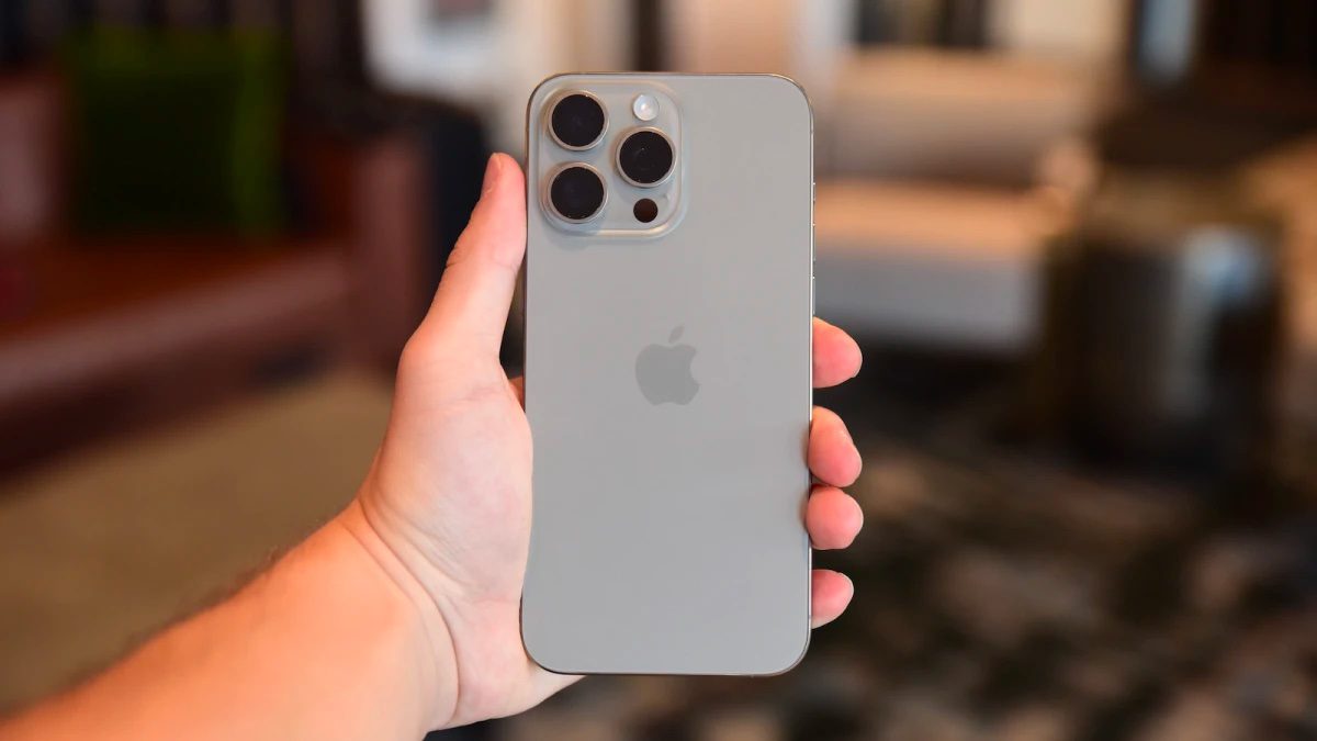La fièvre de l’iPhone 15 Pro semble résolue.  C’était la « faute » d’Instagram