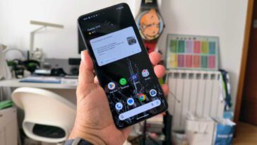 Pixel 8 Pro : Google a créé un smartphone rempli d'IA pour battre toute la concurrence
