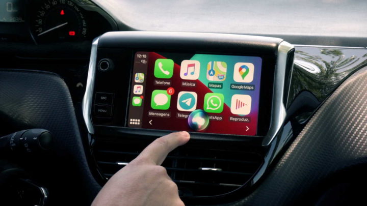 Apple CarPlay