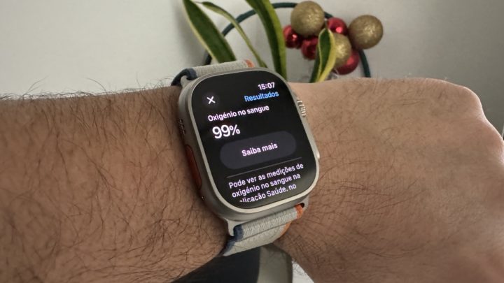 Image Apple Watch Ultra 2 avec mesure de l'oxygène dans le sang, prétendument développée par Masimo et volée par Marcelo Lamego