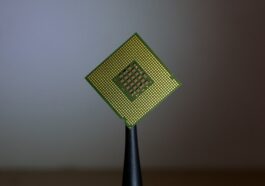 Les livraisons de processeurs pour PC ont augmenté de près de 22 % au quatrième trimestre dans un contexte de ventes robustes d'ordinateurs portables et de bureau. 38 PC CPU shipments grew nearly 22% in Q4 amid robust laptop and desktop sales