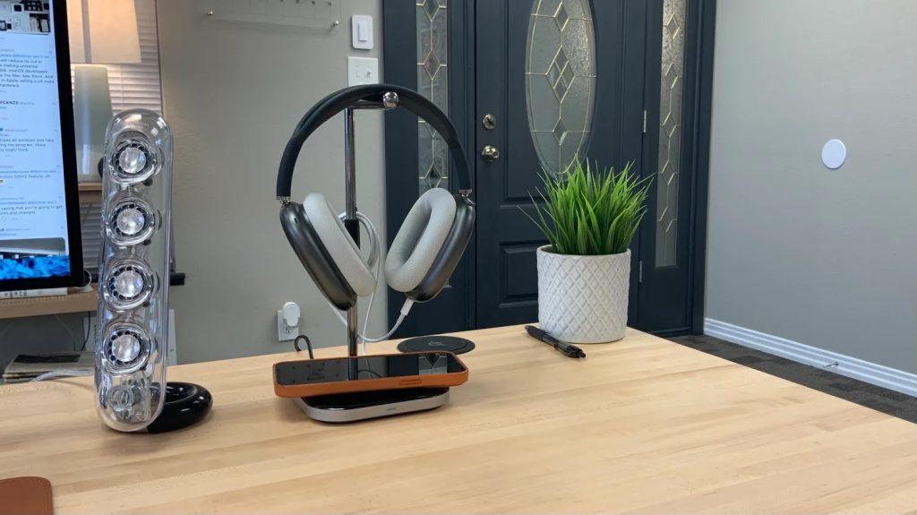 1708816534 579 Ameliorez la configuration de votre bureau avec ces produits