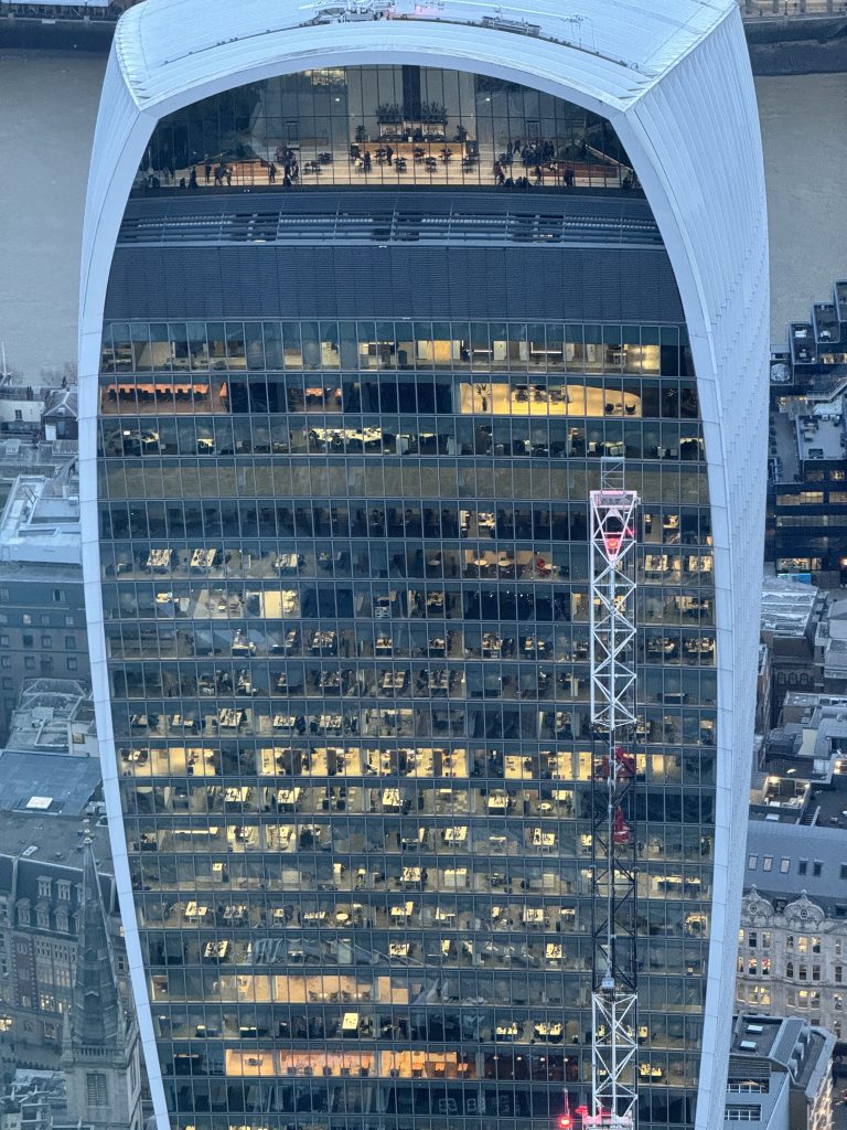 1708959032 909 Jadorerais avoir une bague de mise au pointzoom materielle pour