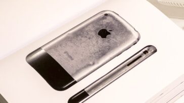 Le concepteur le plus ancien d'Apple prend sa retraite ;  les efforts de réduction des coûts provoquent des « troubles » au sein de l’équipe de conception