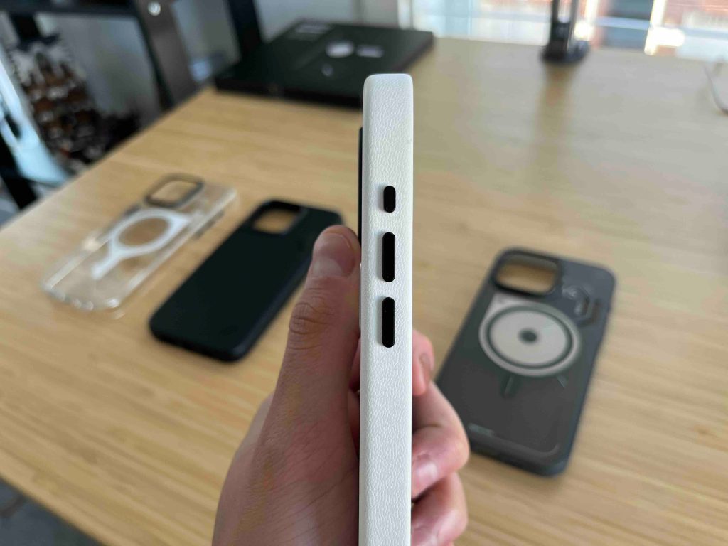 1710344409 55 Ameliorez votre experience iPhone 1515 Pro avec ces 11 accessoires