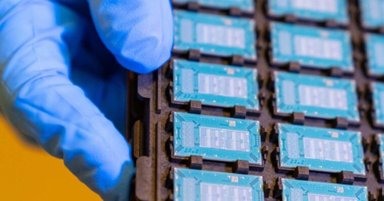 Apple cherche à adopter ce qui pourrait être la prochaine grande avancée dans le développement de puces : les substrats en verre 1 Apple cherche à adopter ce qui pourrait être la prochaine grande avancée dans le développement de puces : les substrats en verre