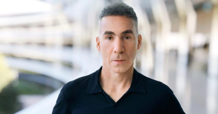 Dan Riccio, directeur d'ingénierie chevronné d'Apple, « sur le point de prendre sa retraite » 1 Dan Riccio, directeur d'ingénierie chevronné d'Apple, « sur le point de prendre sa retraite »