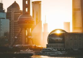 Tim Cook fait l'éloge de la Chine en tant que centre de production, alors qu'Apple s'efforce de réduire sa dépendance