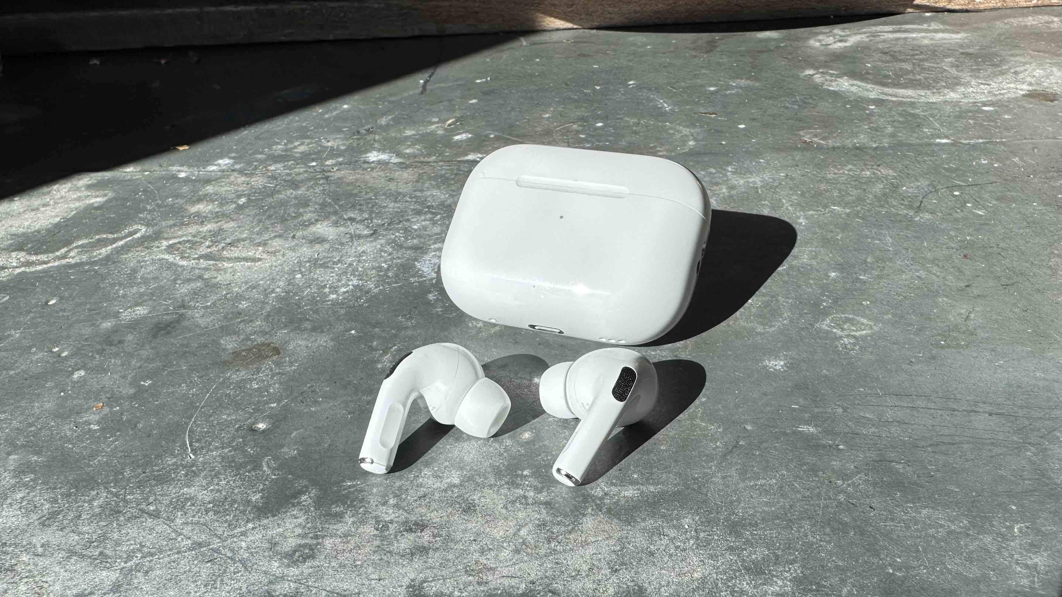 Nettoyer le boîtier de chargement des AirPods Pro