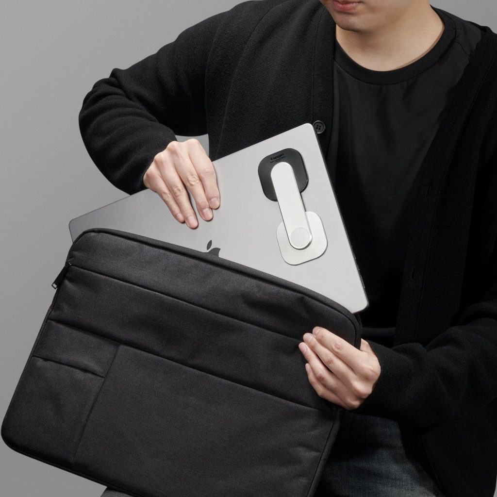 MagSafe Monday : le support pour ordinateur portable OneTap de Spigen offre un moyen simple de regarder MLB.TV à votre bureau 3 MagSafe Monday le support pour ordinateur portable OneTap de Spigen