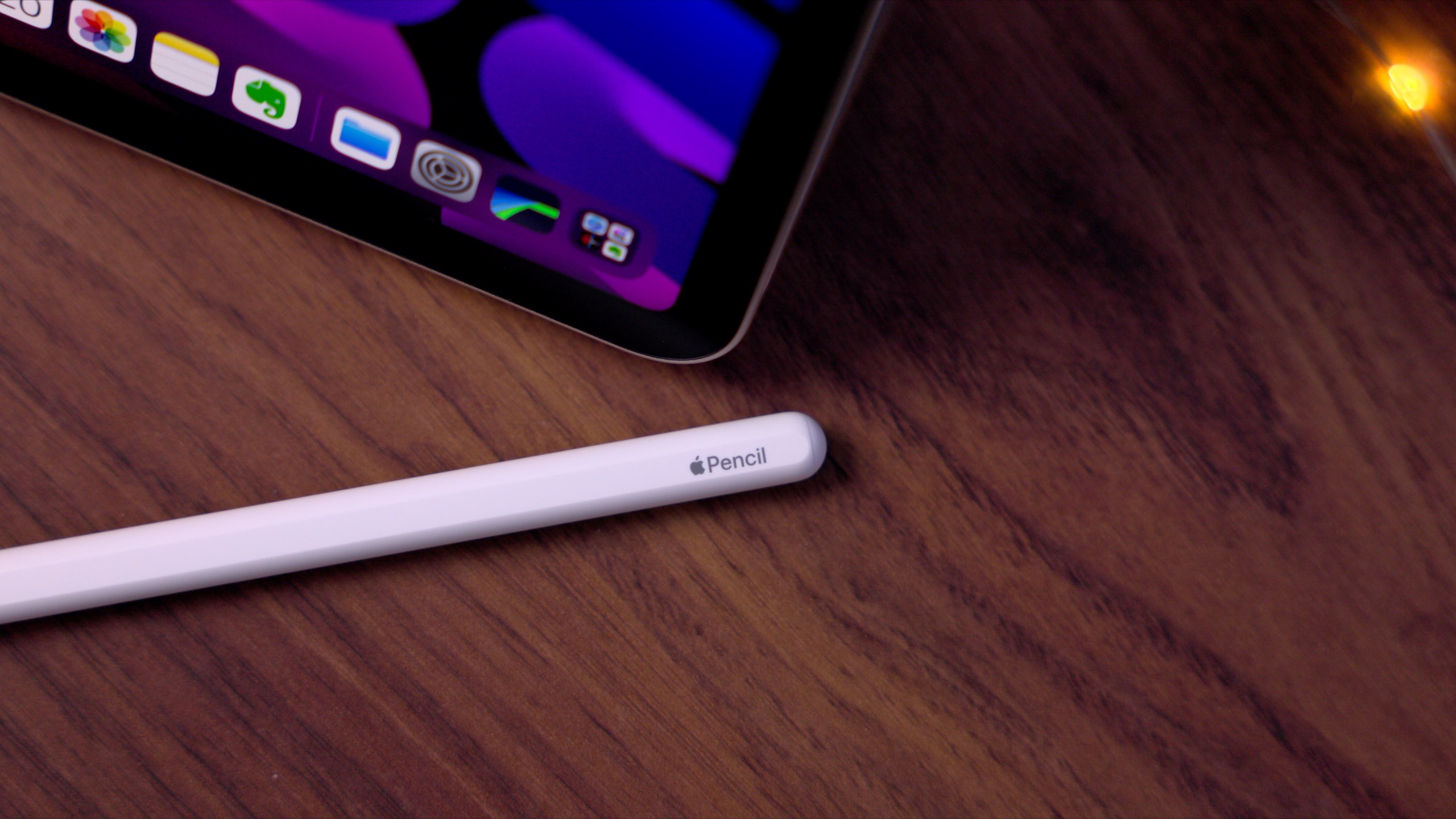 iPadOS 17.5 fait allusion à un nouveau geste de « pression » pour l'Apple Pencil 3 2 iPad mini 6 avec Apple Pencil