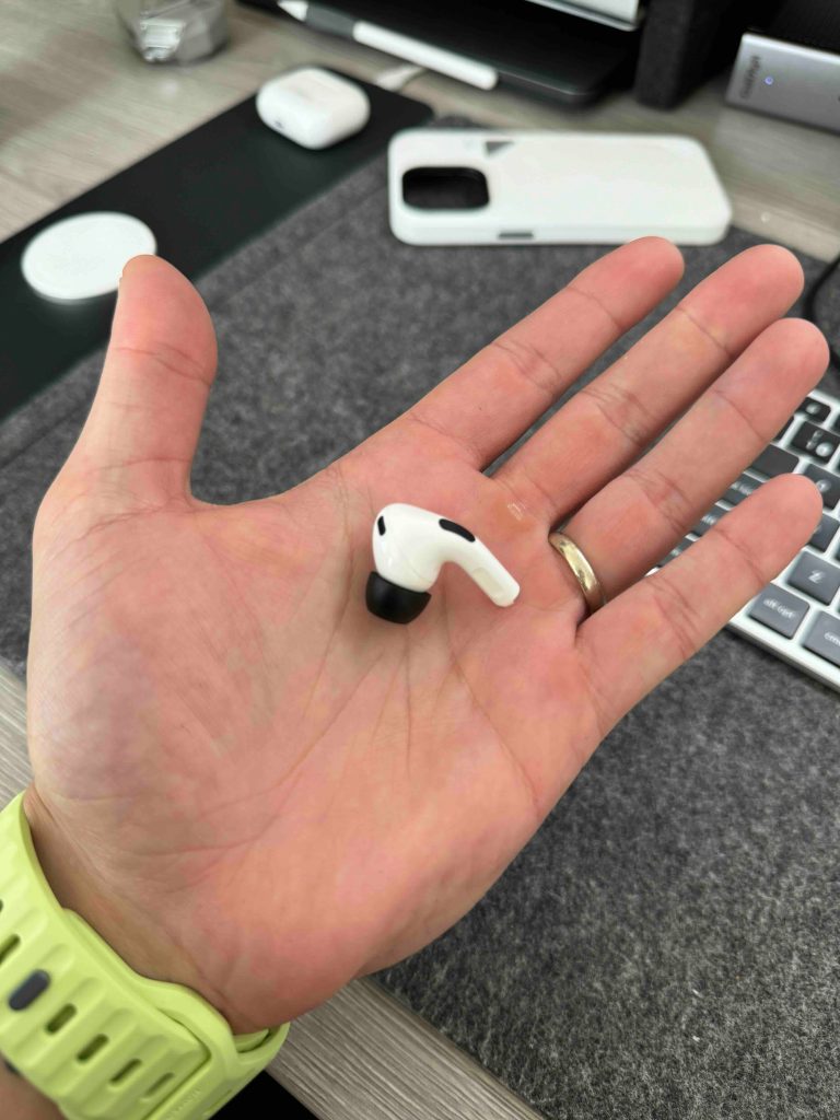 1714923606 309 Ameliorez vos AirPods avec ces accessoires essentiels Video