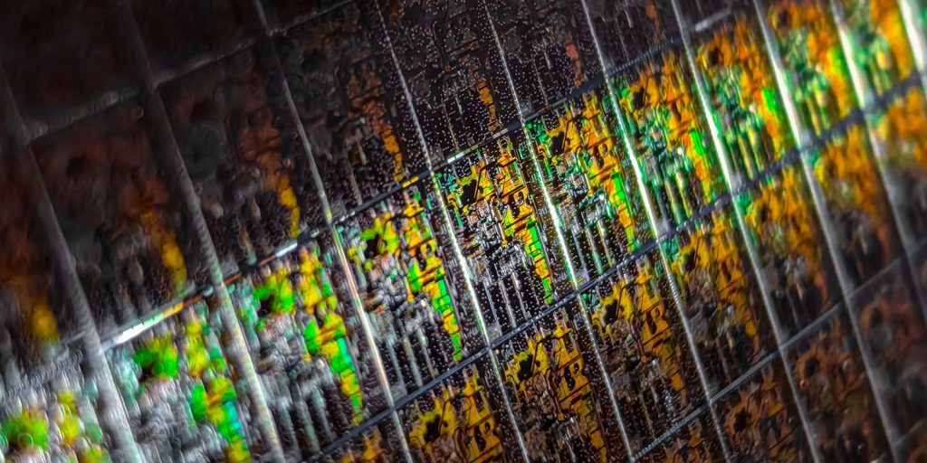 La production de puces TSMC Arizona retardée |  Gros plan d'une plaquette de silicium