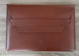 Testé : étui MacBook Pro en cuir fabriqué à la main par Manuel-Dreesmann