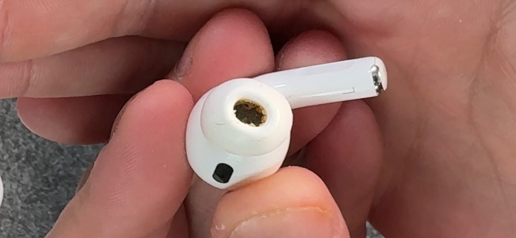 Ameliorez vos AirPods avec ces accessoires essentiels Video