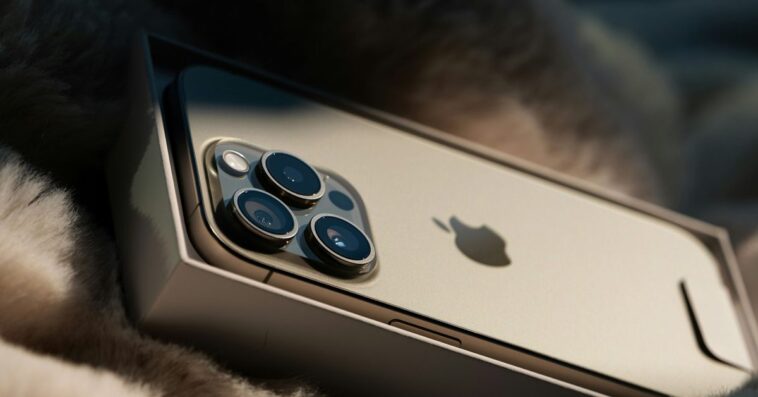 L'iPhone 17 « Slim » comporterait un nouvel écran de 6,55 pouces 1 L'iPhone 17 « Slim » comporterait un nouvel écran de 6,55 pouces