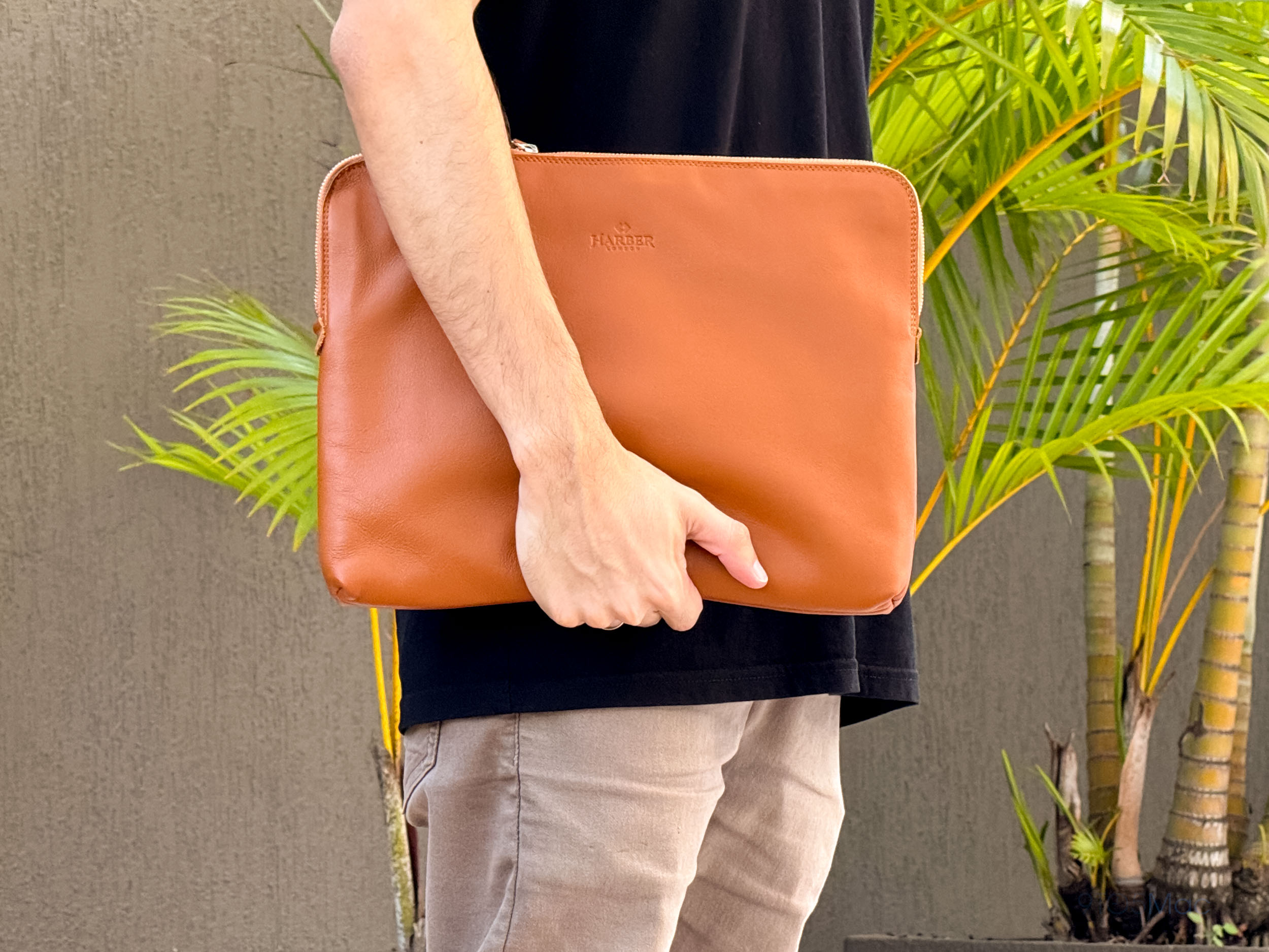 Pratique : transportez votre Mac et votre iPad avec style grâce aux sacs à dos et aux pochettes Harber London