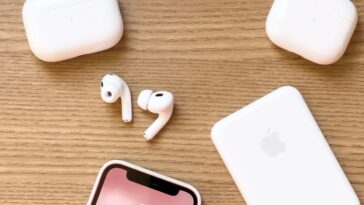 Kuo : Apple va lancer la production en masse d'AirPods avec caméra d'ici 2026