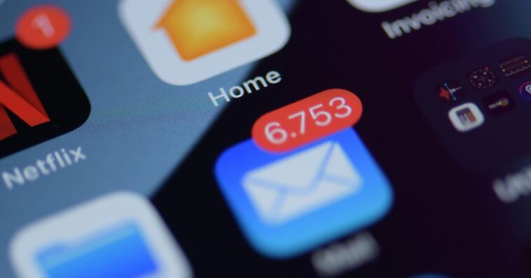 Fonctionnalités IA de l'application iOS 18 Mail : réponses intelligentes, changement de tonalité, tri automatique, plus 1 Fonctionnalités IA de l'application iOS 18 Mail : réponses intelligentes, changement de tonalité, tri automatique, plus