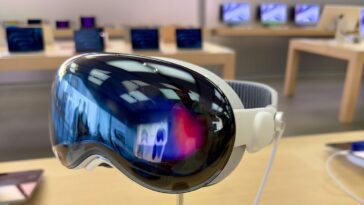 Rapport : un casque « Apple Vision » moins cher pourrait nécessiter un iPhone ou un Mac connecté