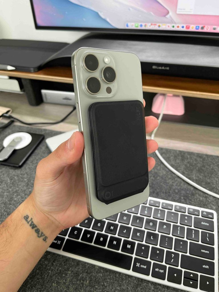 1722093009 837 Ameliorez votre iPhone avec ces cinq accessoires Magsafe