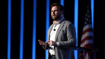 Les connexions JD Vance Venmo sont publiques, car la confidentialité reste un problème six ans plus tard