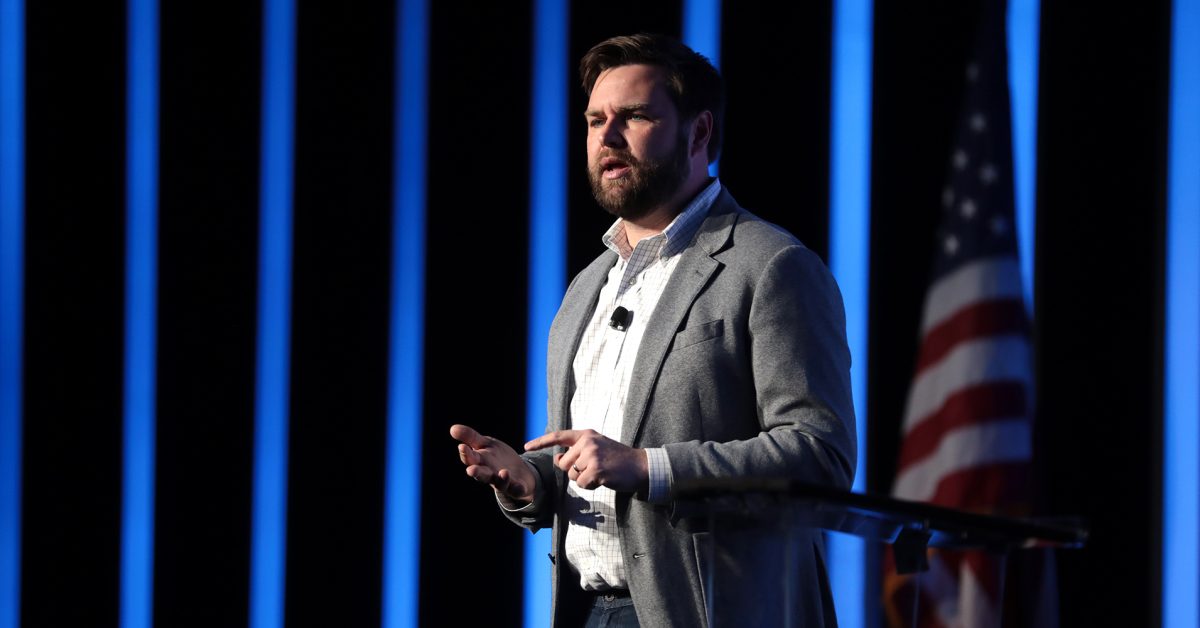 Les connexions JD Vance Venmo sont publiques, car la confidentialité reste un problème six ans plus tard