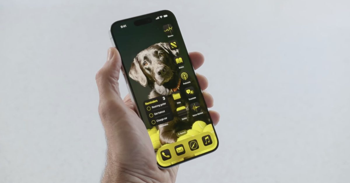 How to change iPhone app colors and theme in iOS 18