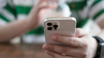 Tip: These are the two fastest ways to switch between iPhone apps