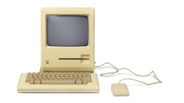 Rare Macintosh prototype with proprietary Apple drive set for record-breaking sale