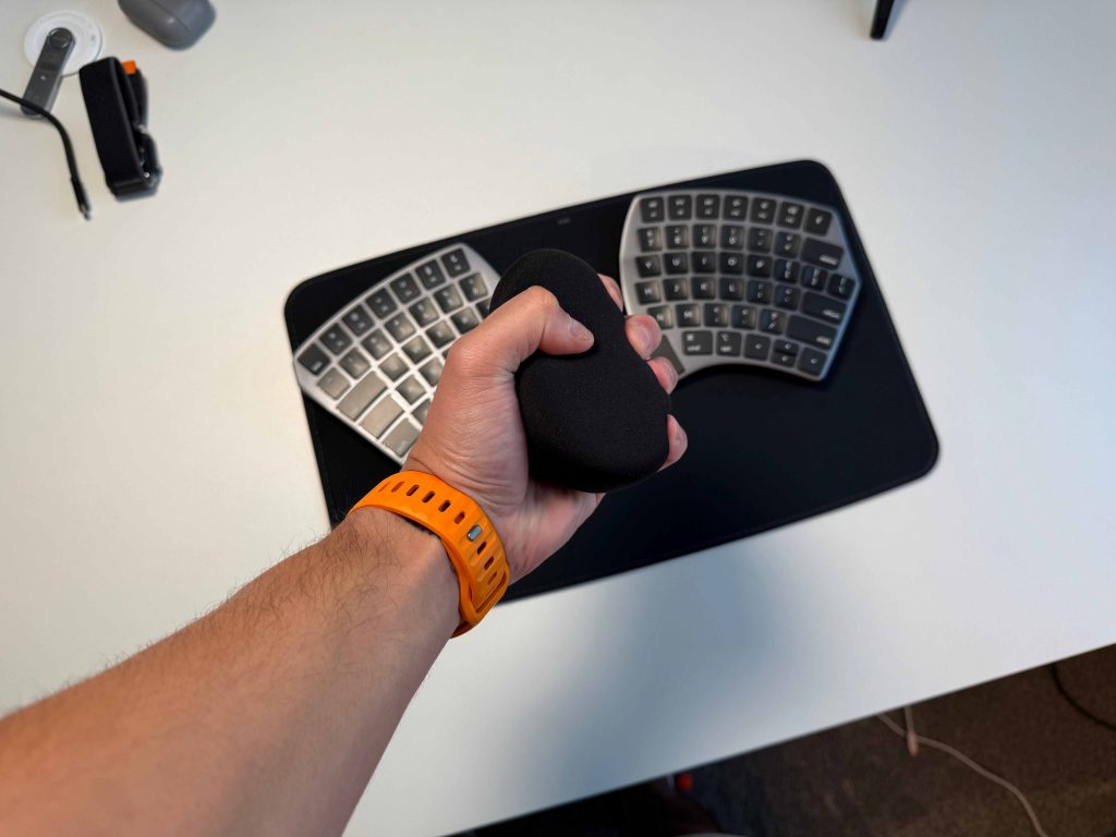 1729011656 978 Un ancien designer dApple lance NUIO une nouvelle gamme daccessoires