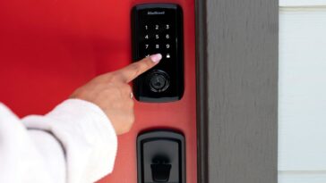 Kwikset introduces Halo Select – A Matter-enabled smart door lock
