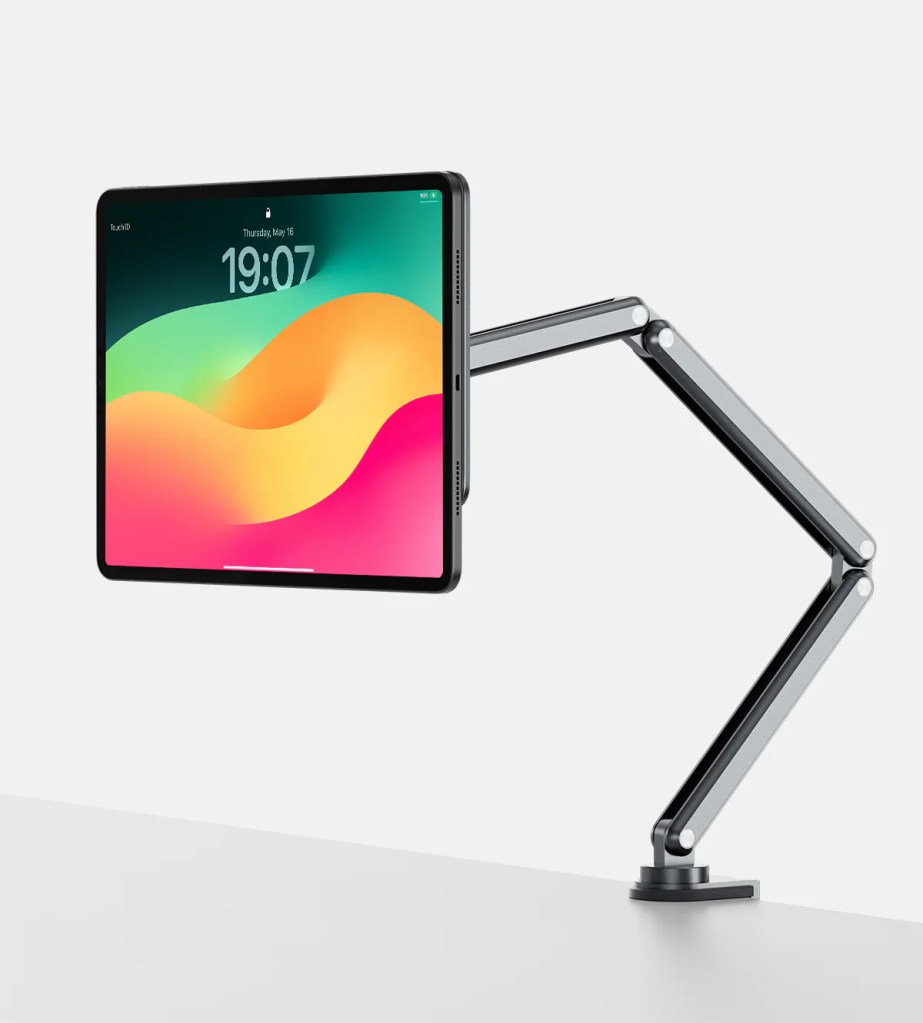 Le meilleur support iPad pour ameliorer votre configuration de bureau.webp