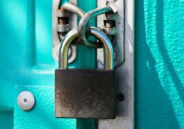 Carriers don’t want to unlock your iPhone, say it’s for your own good