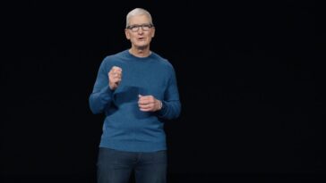 Trump claims Tim Cook called him about EU fining Apple $17 billion