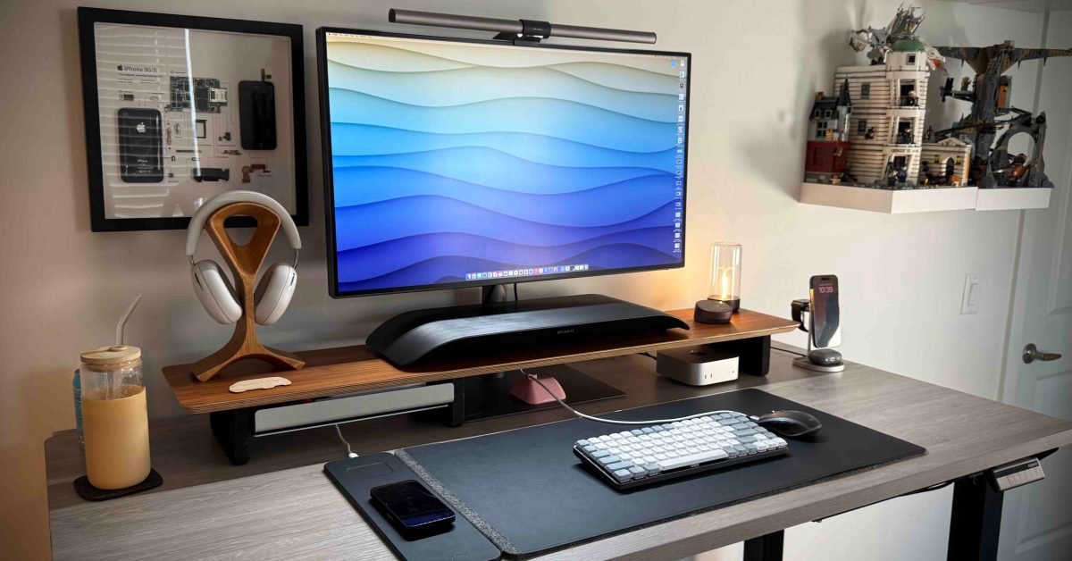Here are my M4 Mac mini desk accessory essentials