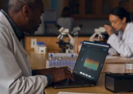 Apple quietly gave the M4 MacBook Pro a quantum dot display