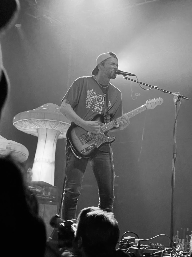 Découvrir la musique avec Apple Music : d'Autoplay à la tournée 3 Concert memories