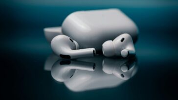 AirPods Pro lawsuit says Apple didn’t fix the crackles and ANC faults