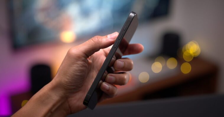 Les iPhones de l'année prochaine pourraient bénéficier d'importantes améliorations avec la puce A20 1 iOS 18.2 adds two hidden tools for controlling your iPhone’s volume