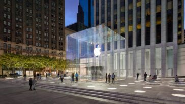 PSA: Select Apple Stores offering personalized holiday bags this weekend