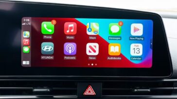 Hyundai says it’s committed to supporting CarPlay, at least for ‘right now’