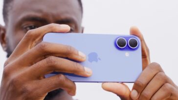 iPhone 16 is surprisingly the best small phone of 2024 according to MKBHD