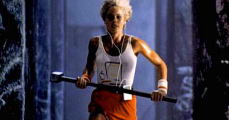 La célèbre pub '1984' d'Apple au Super Bowl : retour sur son histoire et ses coulisses 1 Apple’s iconic ‘1984’ Super Bowl ad aired 41 years ago this week; how it almost didn’t happen