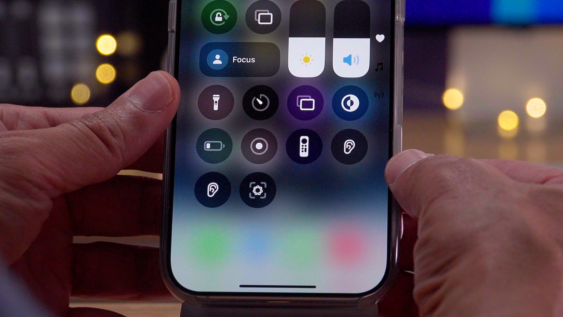 Apple teste un raccourci pour le Contrôle Visuel, navigation fluide et options Focus 4 Nouveau raccourci Visual Intelligence