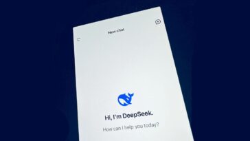 AAPL climbed 3% on DeepSeek news, as other tech stocks fell