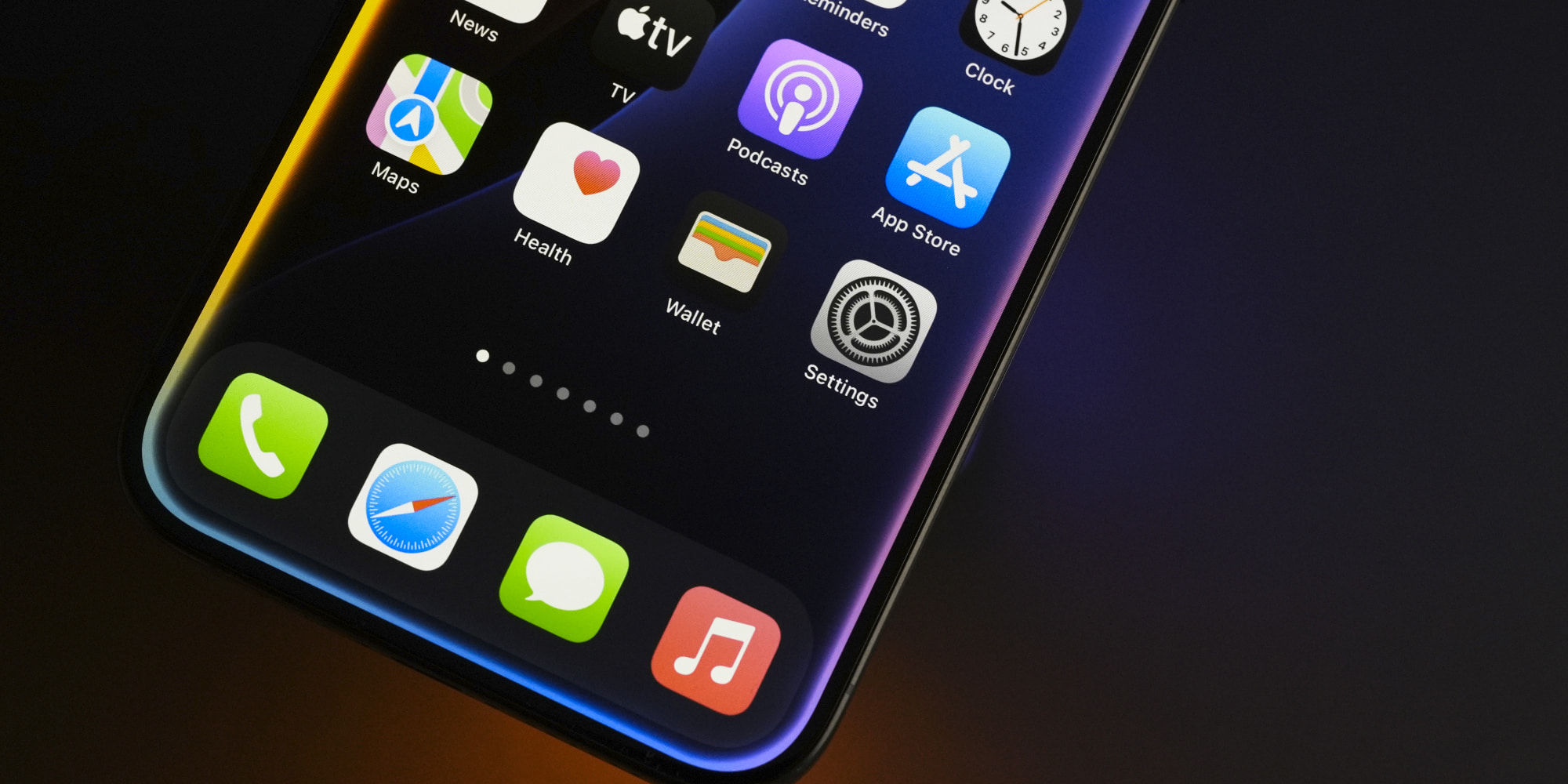 Apple : Fuite d'un mémo sur l'iPhone 17 Pro Max et autres informations 2 Siri Apple Intelligence